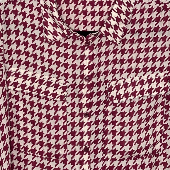 KUT houndstooth button blouse.                   Size: Medium - Picture 3 of 7